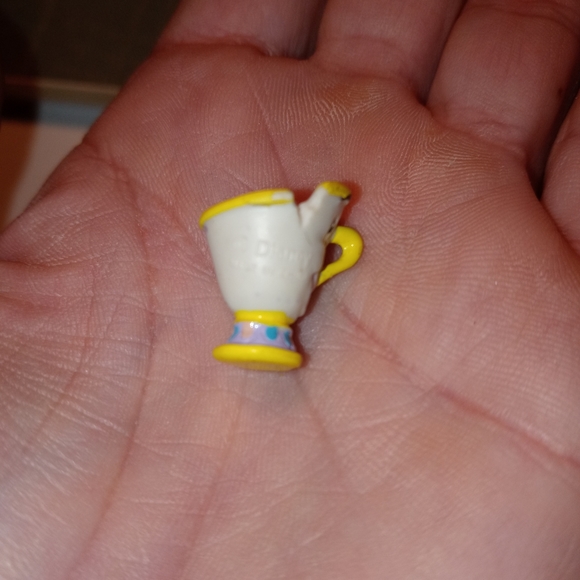 Disney miniature " Chip " teacup; Vintage Charm or Collectible - Picture 5 of 5